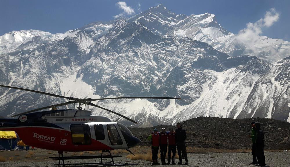 Alberto Zerain llega al campo base del Annapurna