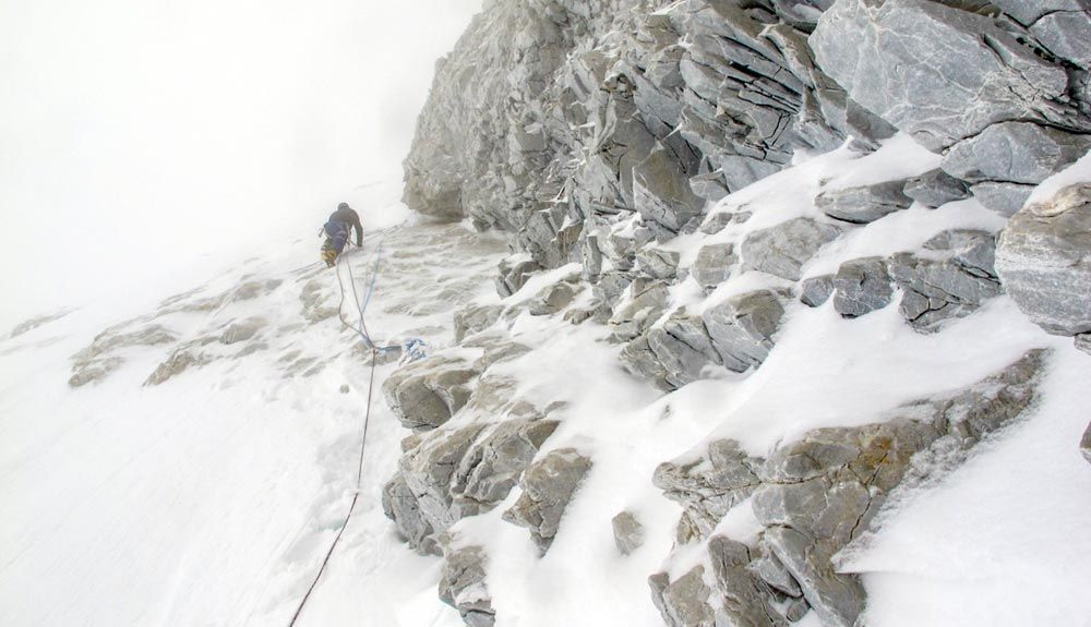 Iñurrategi, Vallejo y Zabalza se encuentran con demasiada nieve en los Gasherbrum