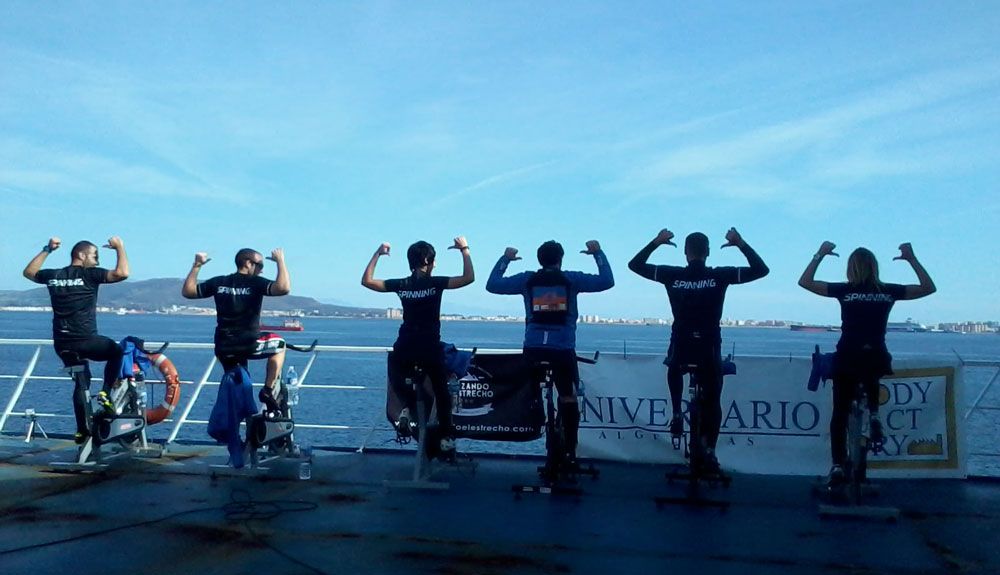 Pedaladas solidarias para cruzar el Estrecho de Gibraltar