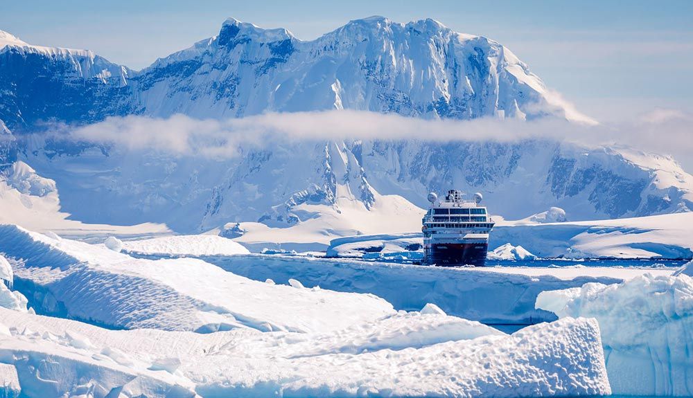Dos formas de descubrir la Antártida con Hurtigruten