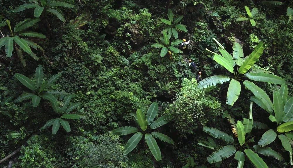 Un viaje por la cueva más larga del mundo