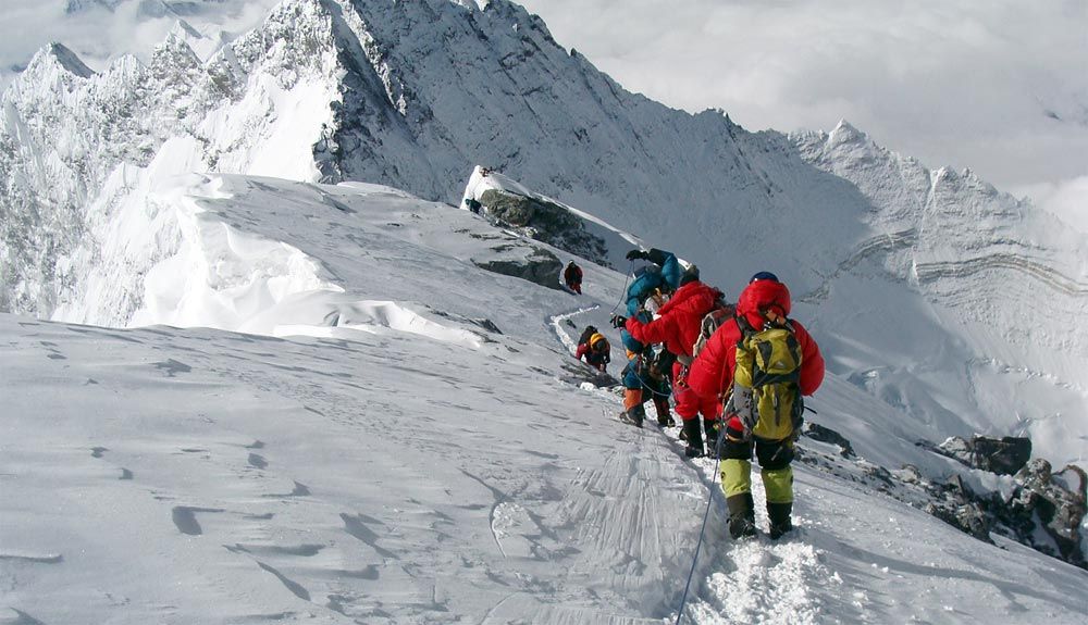 ¿Cuánto costará escalar el Everest en 2018?