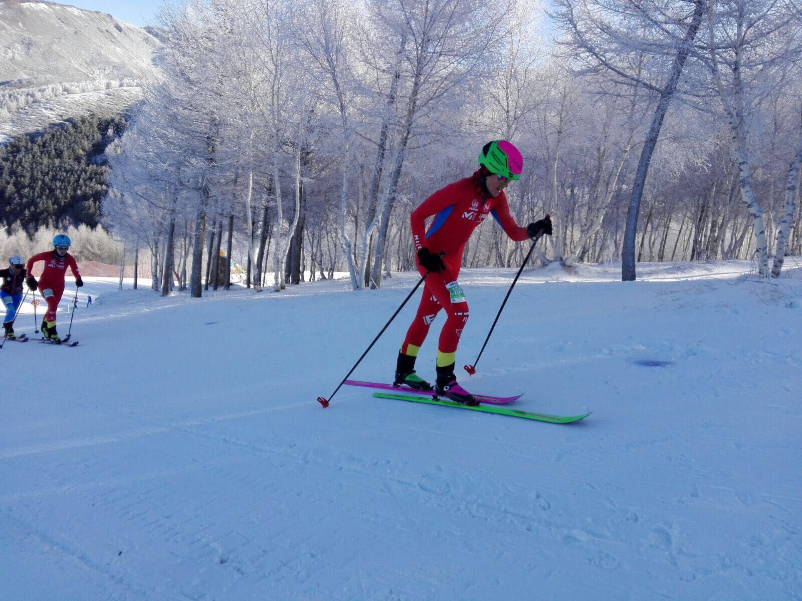 Claudia Galicia y Antonio Alcalde brillan en el inicio de la Copa del Mundo de Skimo