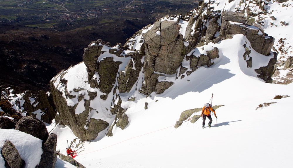 Aseguramientos de fortuna en esquí-alpinismo