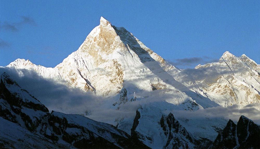 7 grandes montañas que aguardan su primera ascensión