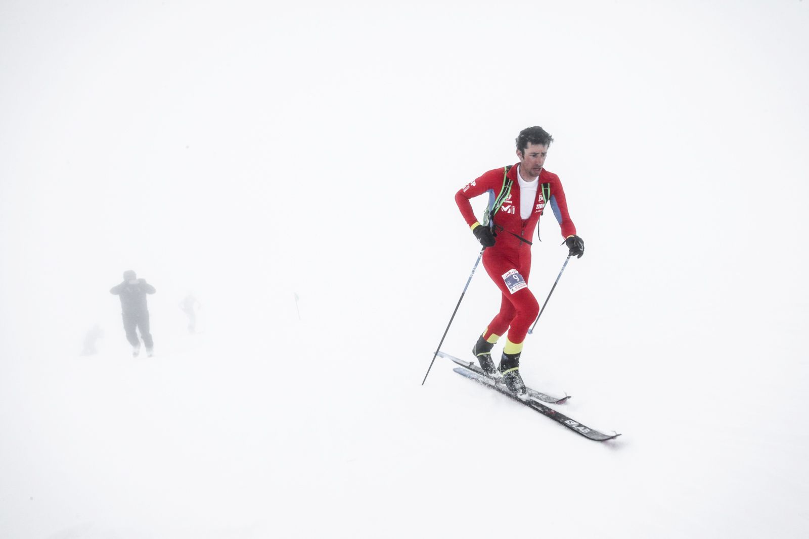 Kilian Jornet impone su ley y acompaña en el podio a Pau Coll como Campeones de Europa