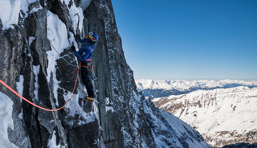 David Lama completa la primera ascensión de "Sagzahn-Dihedral"