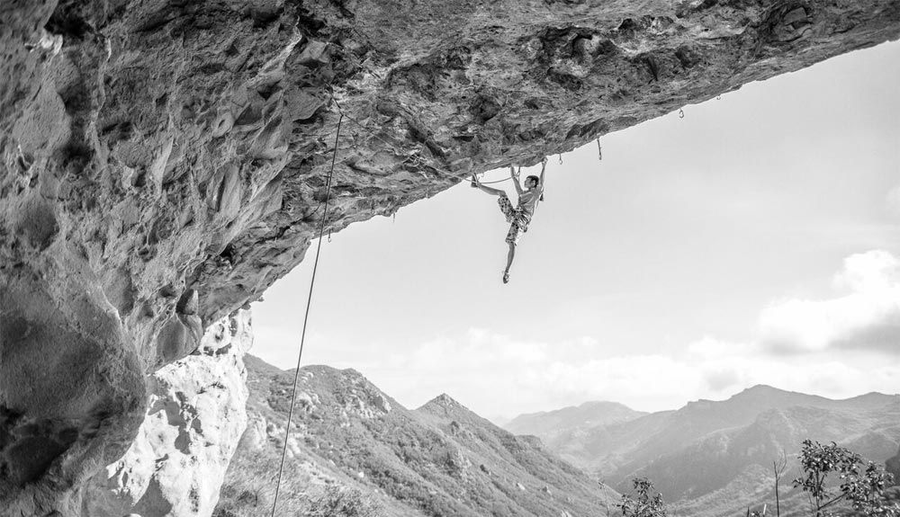 "Move Mountains", mujeres al frente de la aventura