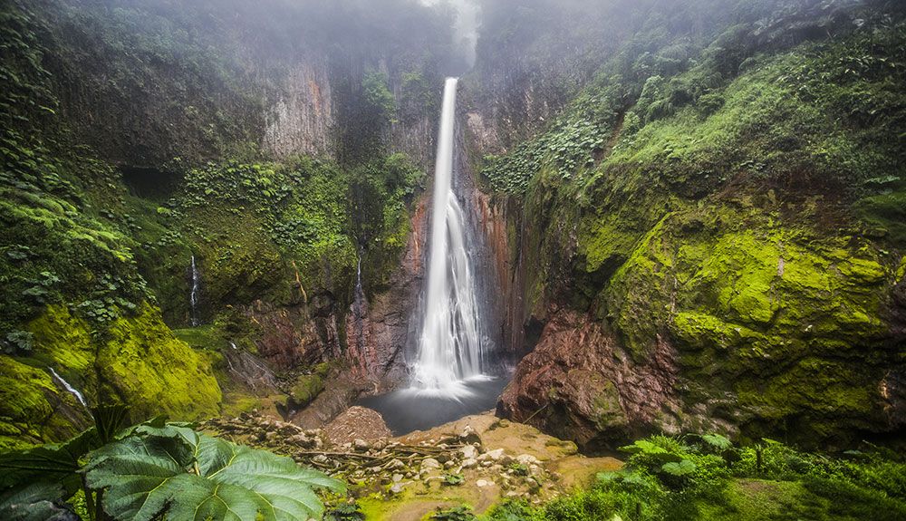Catarata de los Bajos del Toro, Costa Rica.