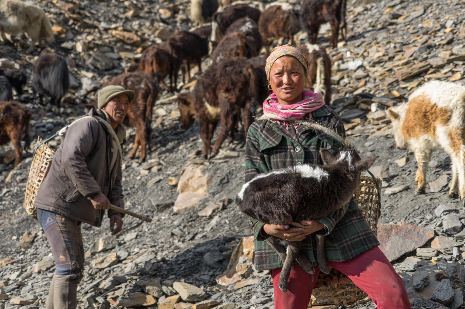 Familias en Nepal afectadas por COVID