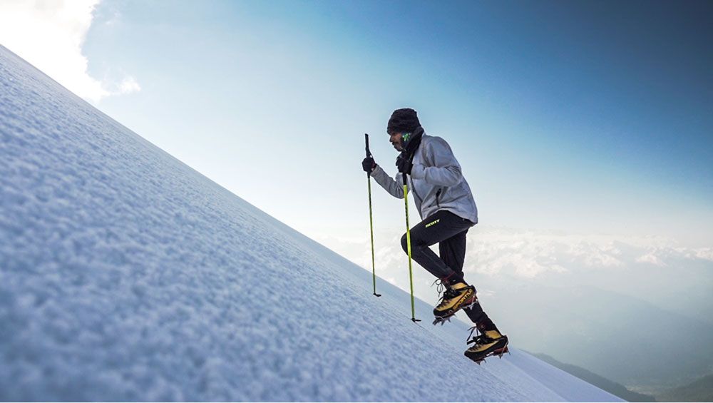 Kieren D´Souza durante la ascensión del Friendship Peak