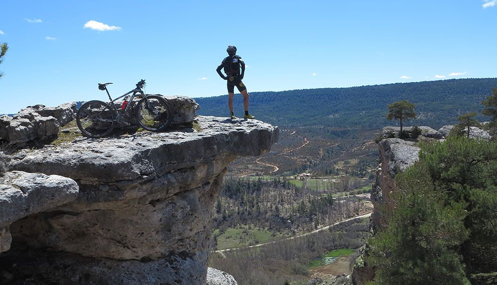 Una excepcional ruta panorámica en mountain bike por las geografías de Cuenca