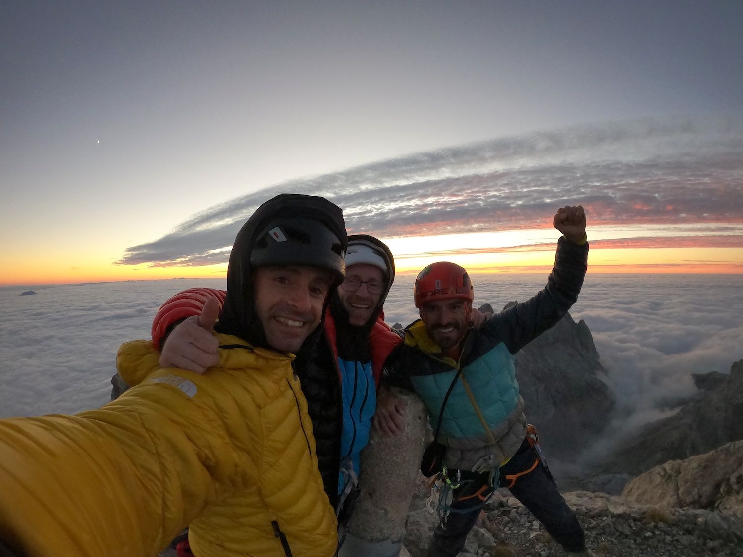 En la cima de Peña Santa©HermanosPou