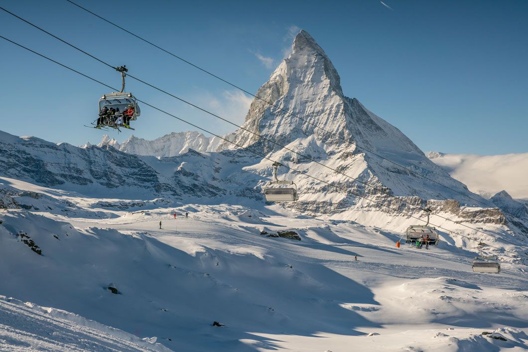 100 experiencias para probar la magia de la primera vez en los Alpes suizos