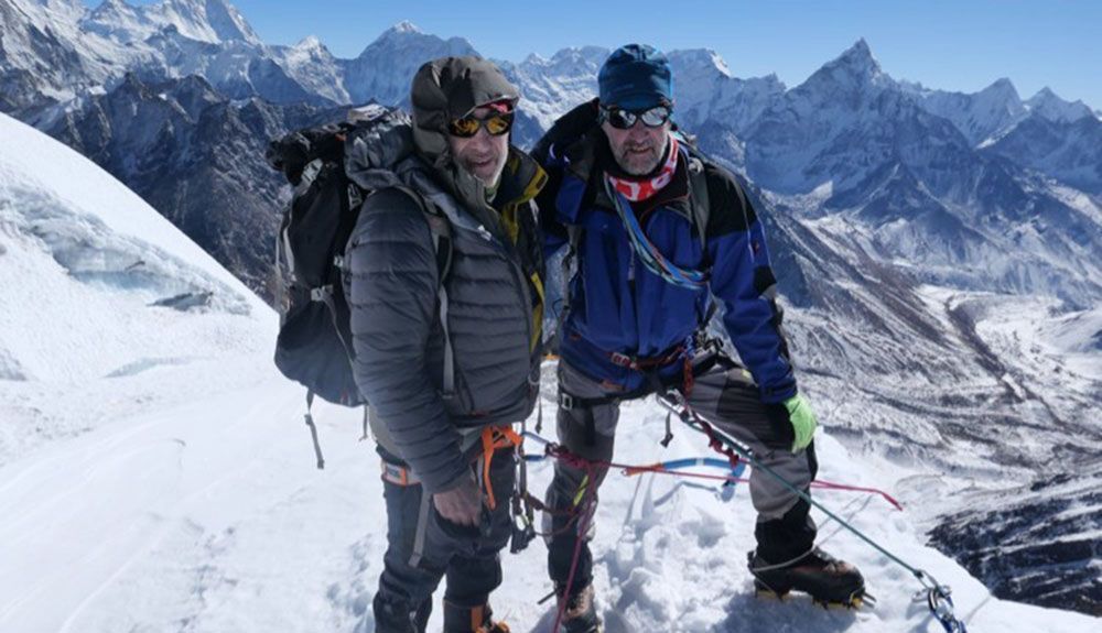 Alex Goldfarb y Zoltán Szlankó, en el invierno del Ama Dablam. Foto: Zoltán Szlankó