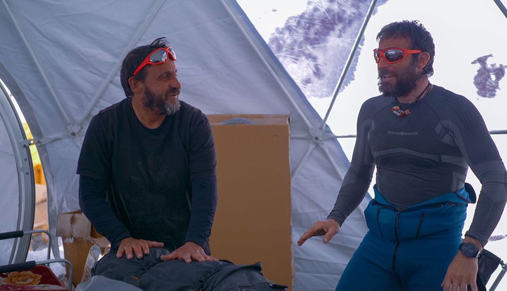 Fin de la expedición de Txikon en el Manaslu invernal. Foto: Phelipe Eizaguirre