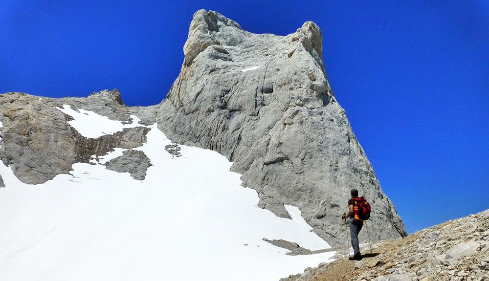 La gran ruta de los Urrieles, una maravilla ambiental en el corazón de Picos de Europa