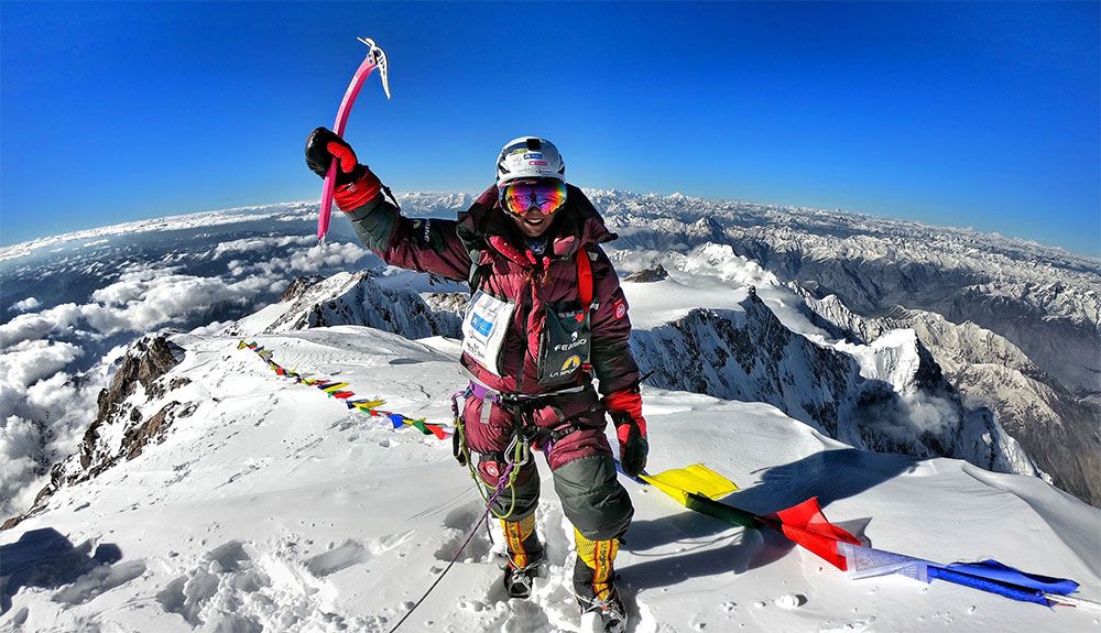 Stefi Troguet en la cumbre del Nanga Parbat en 2019