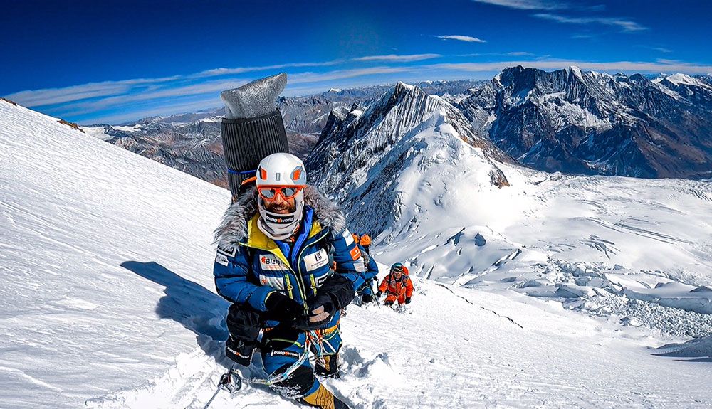 Alex Txikon vuelve a casa tras su intento al Manaslu este invierno Foto Phelipe Eizaguirre