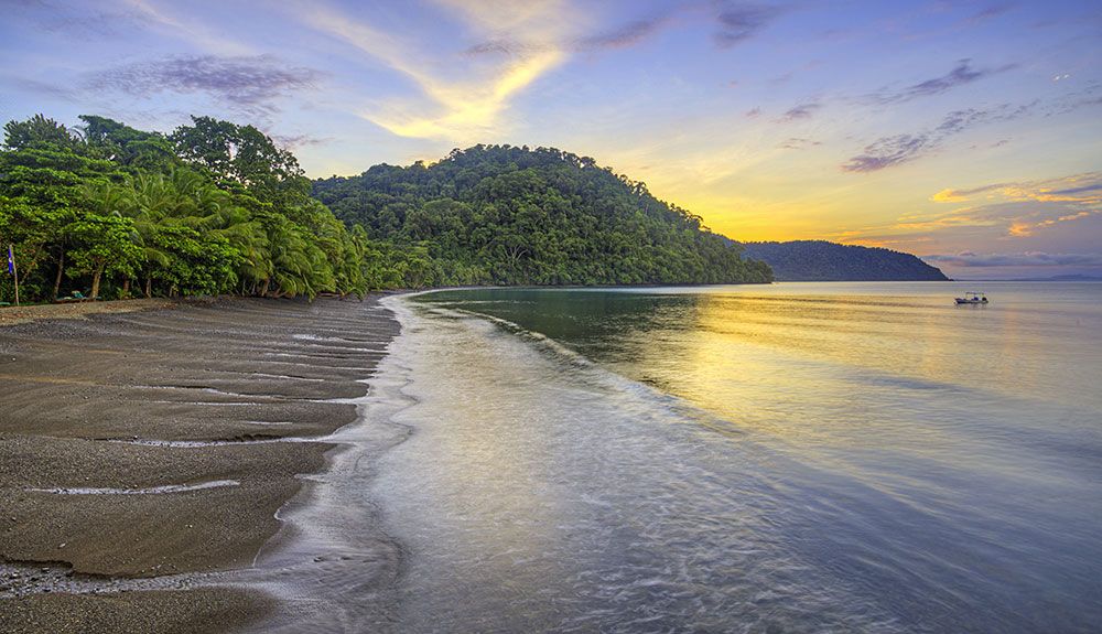 Un programa pionero para garantizar una buena experiencia a las viajeras en Costa Rica
