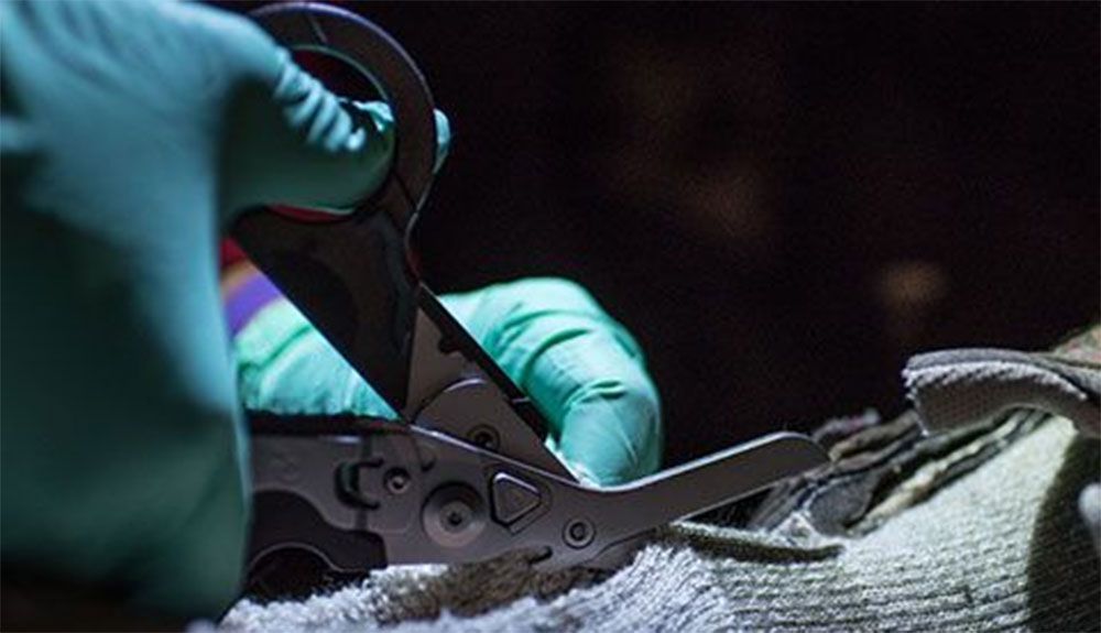 Resistente y ligera, sale a la venta la multiherramienta Raptor Response de Leatherman