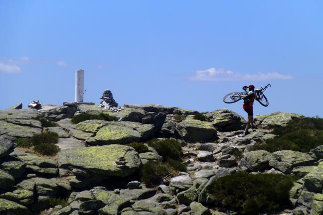 Puertos de Gredos en mountain bike