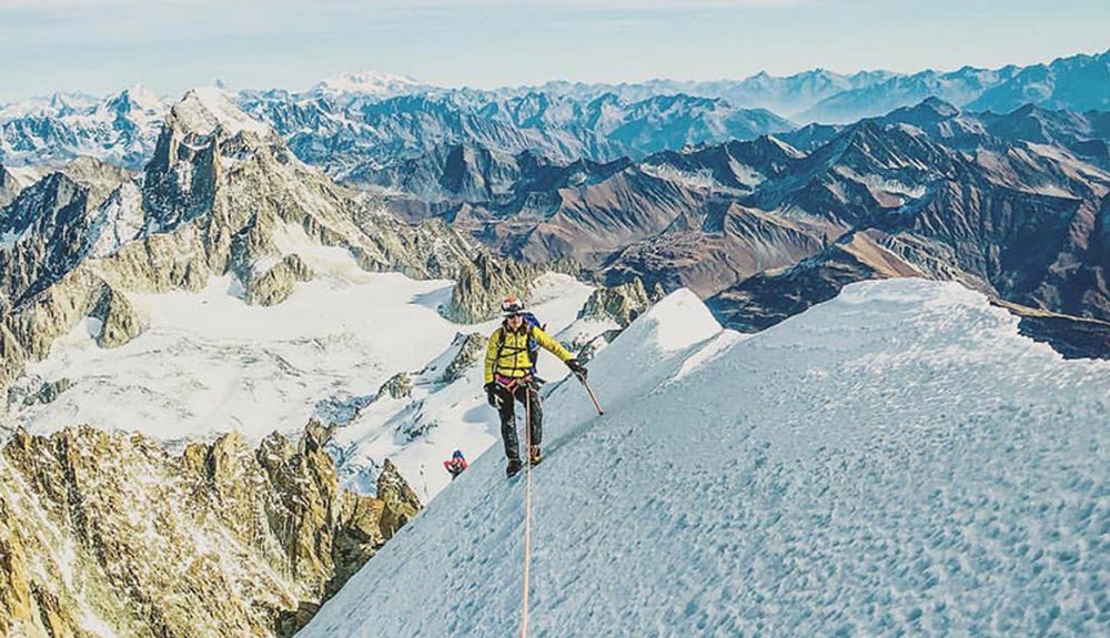 Liv Sansoz escala todos los cuatromiles de los Alpes