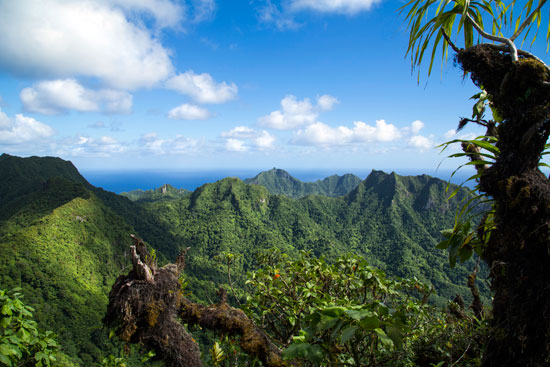 La ruta hacia la roca sagrada de las Islas Cook