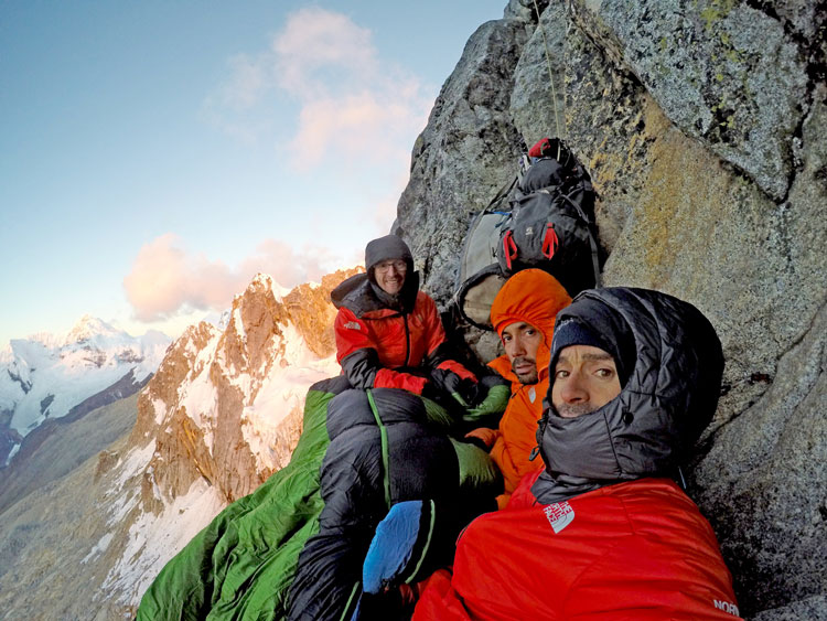 Los Pou firman una de las mejores ascensiones de su carrera