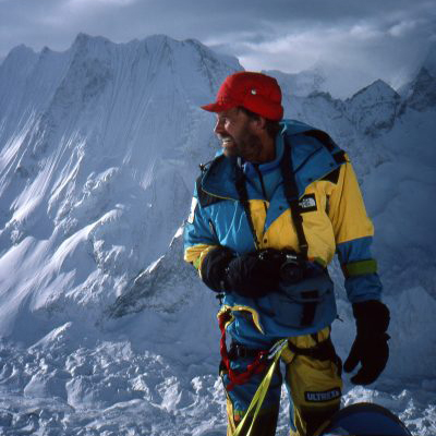 John Roskelley y la sombra de una gran montaña