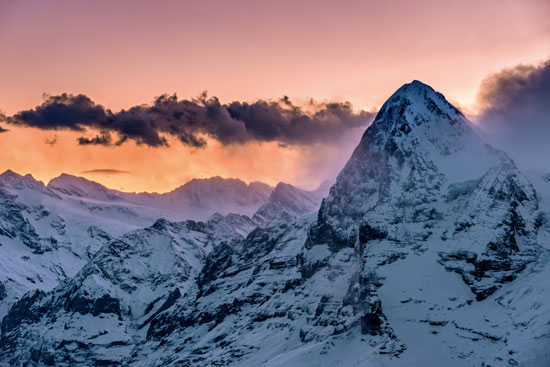 12 viajes para amantes del esquí de montaña