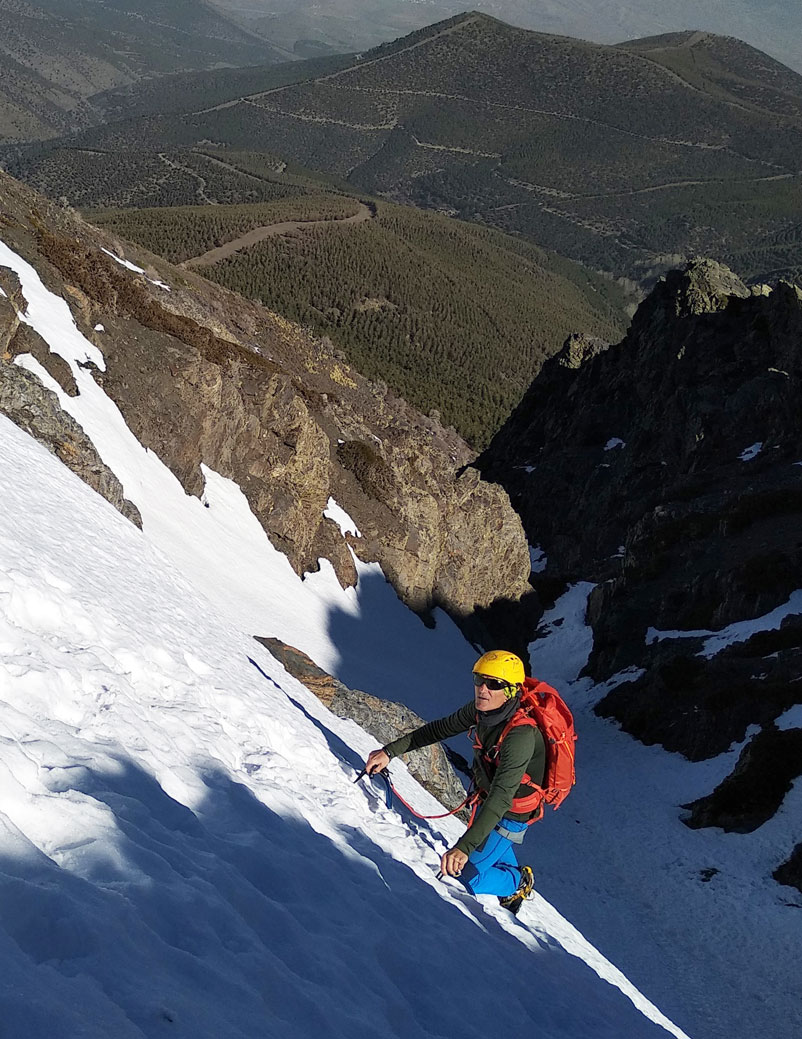 Corredor del Ubeire en el Cerro del Almirez 